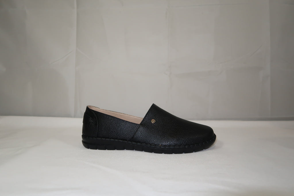 Mocasín Slip-On Magnolia Negro -Zapato de Piso Confort para Mujer.