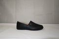 Mocasín Slip-On Magnolia Negro -Zapato de Piso Confort para Mujer.