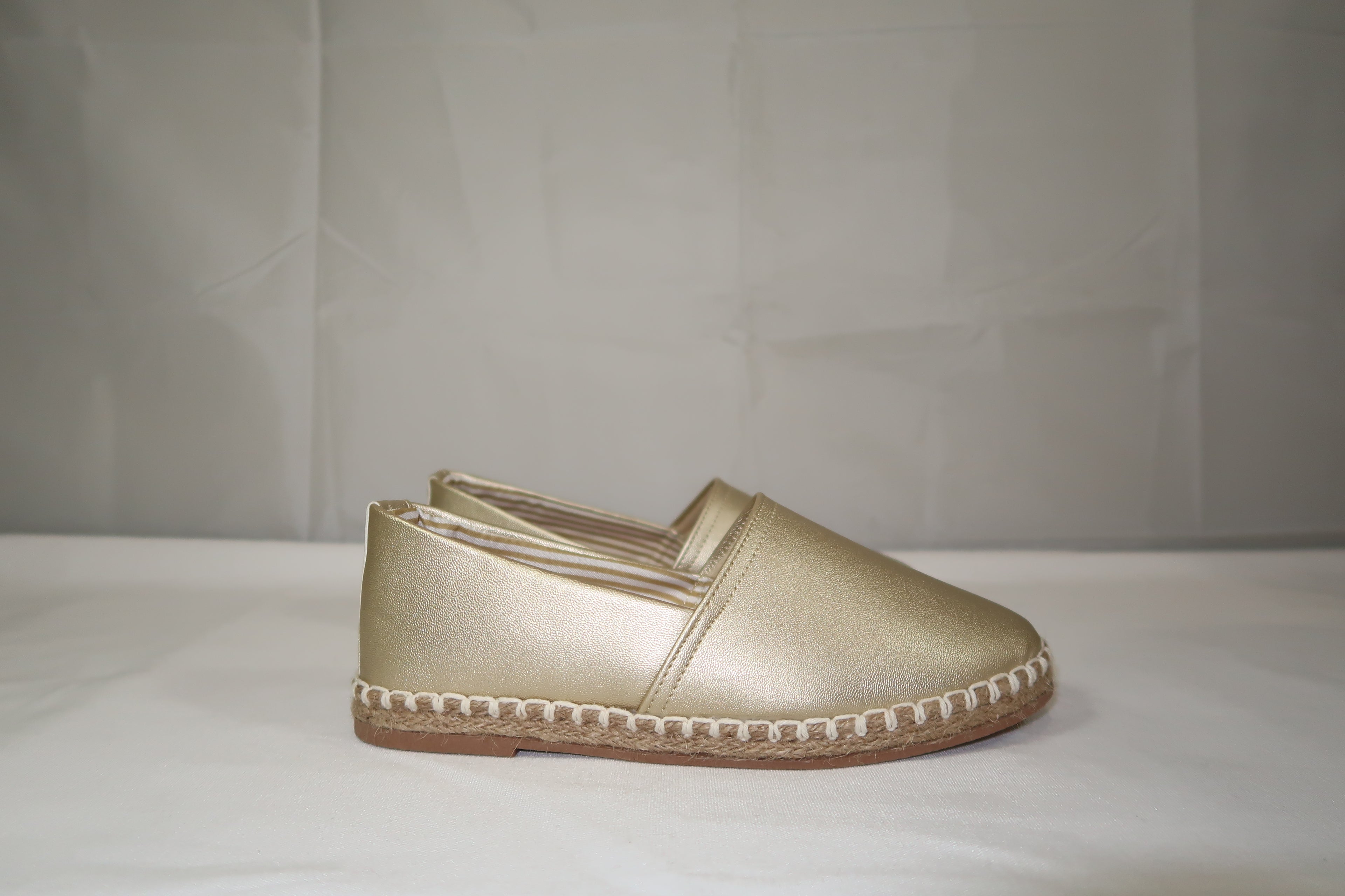 Mocasín alpargata Slip-On Chanel Oro- Estilo mediterráneo