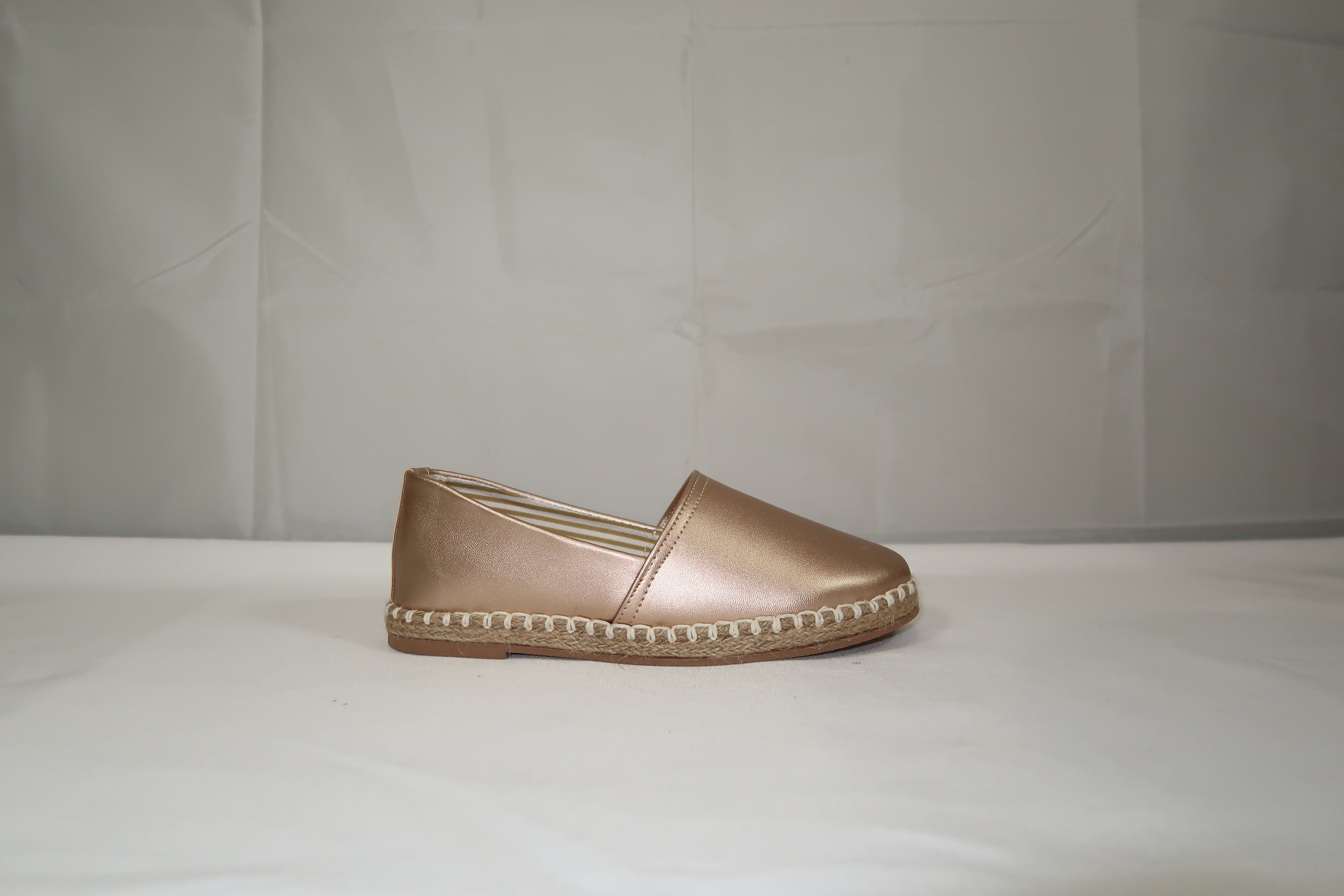 Mocasín alpargata Slip-On Chanel Rose gold- Estilo mediterráneo
