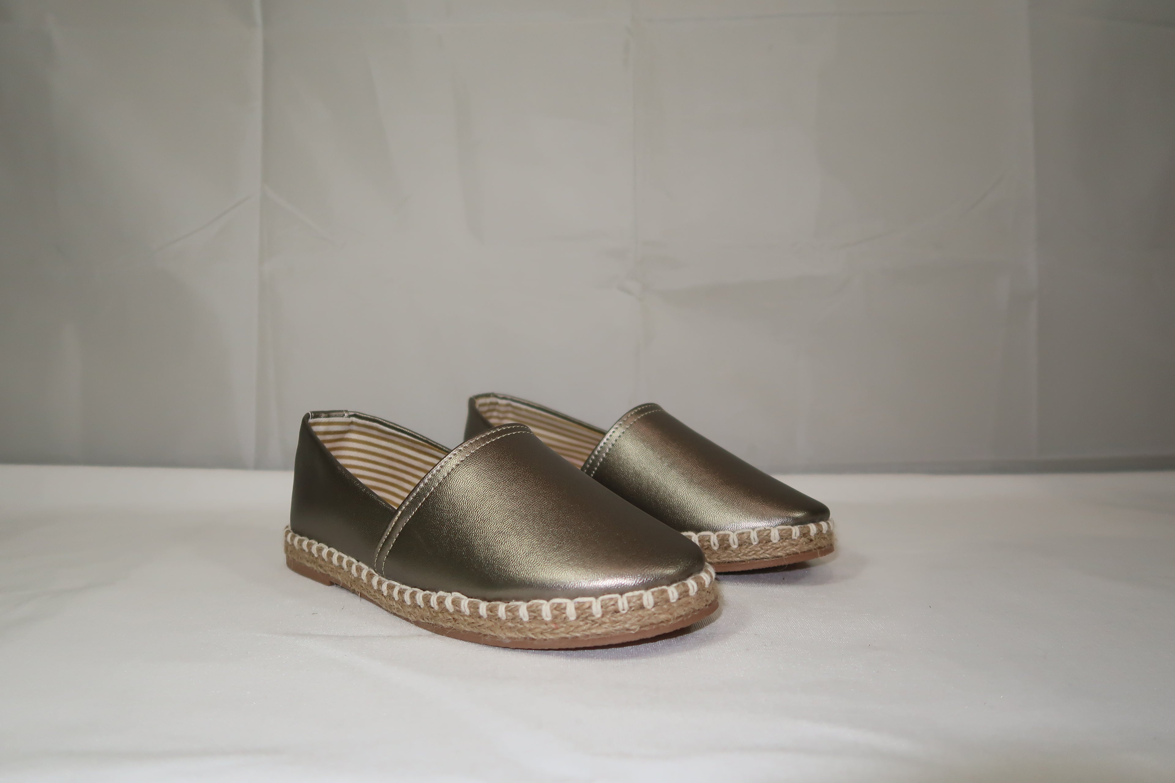 Mocasín alpargata Slip-On Chanel Inox- Estilo mediterráneo